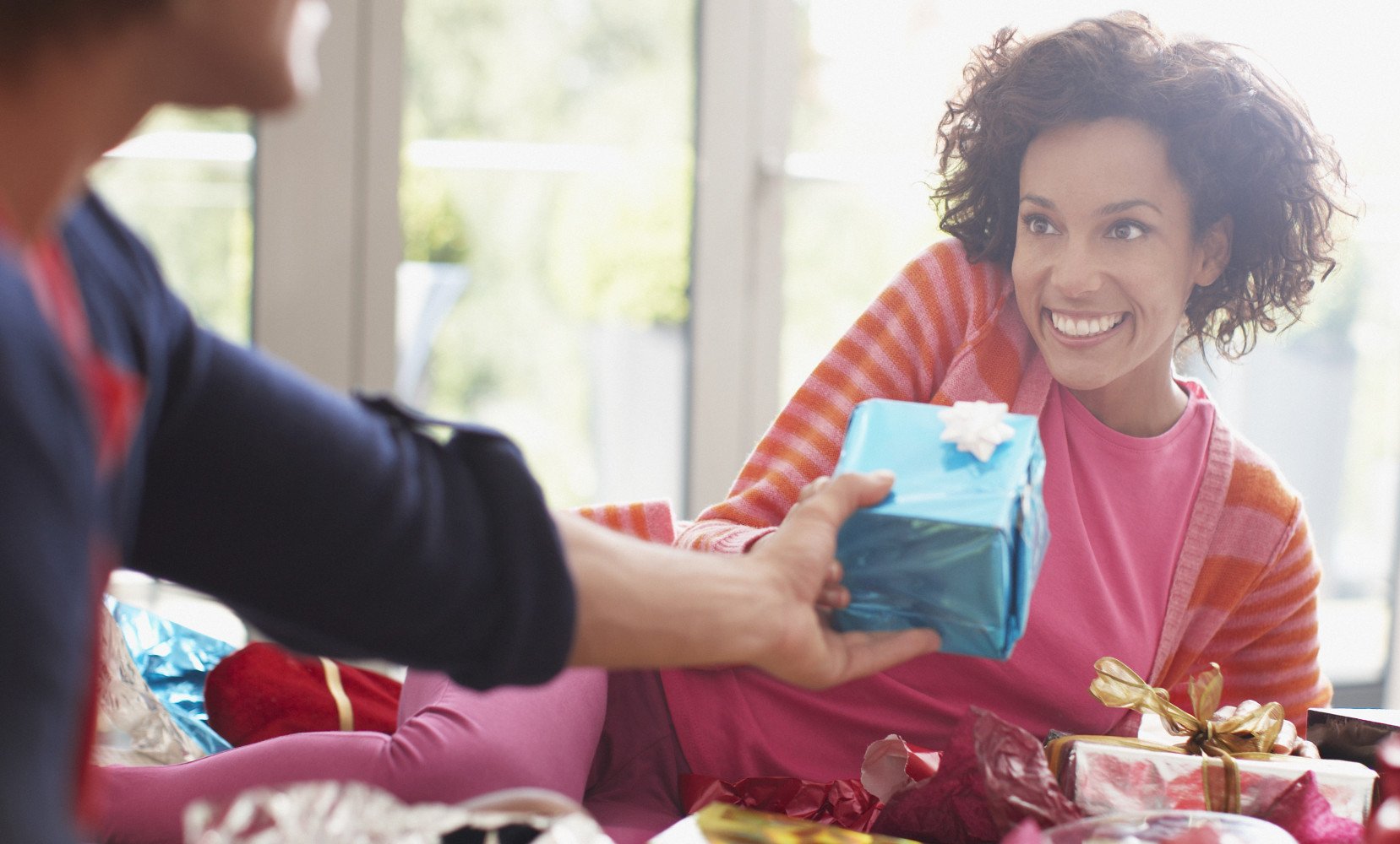 5 Christmas Gift Ideas for a Student Budget 